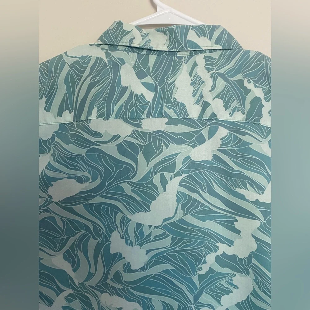 Levi's Men's Teal Leaf Print Shirt size‎ s